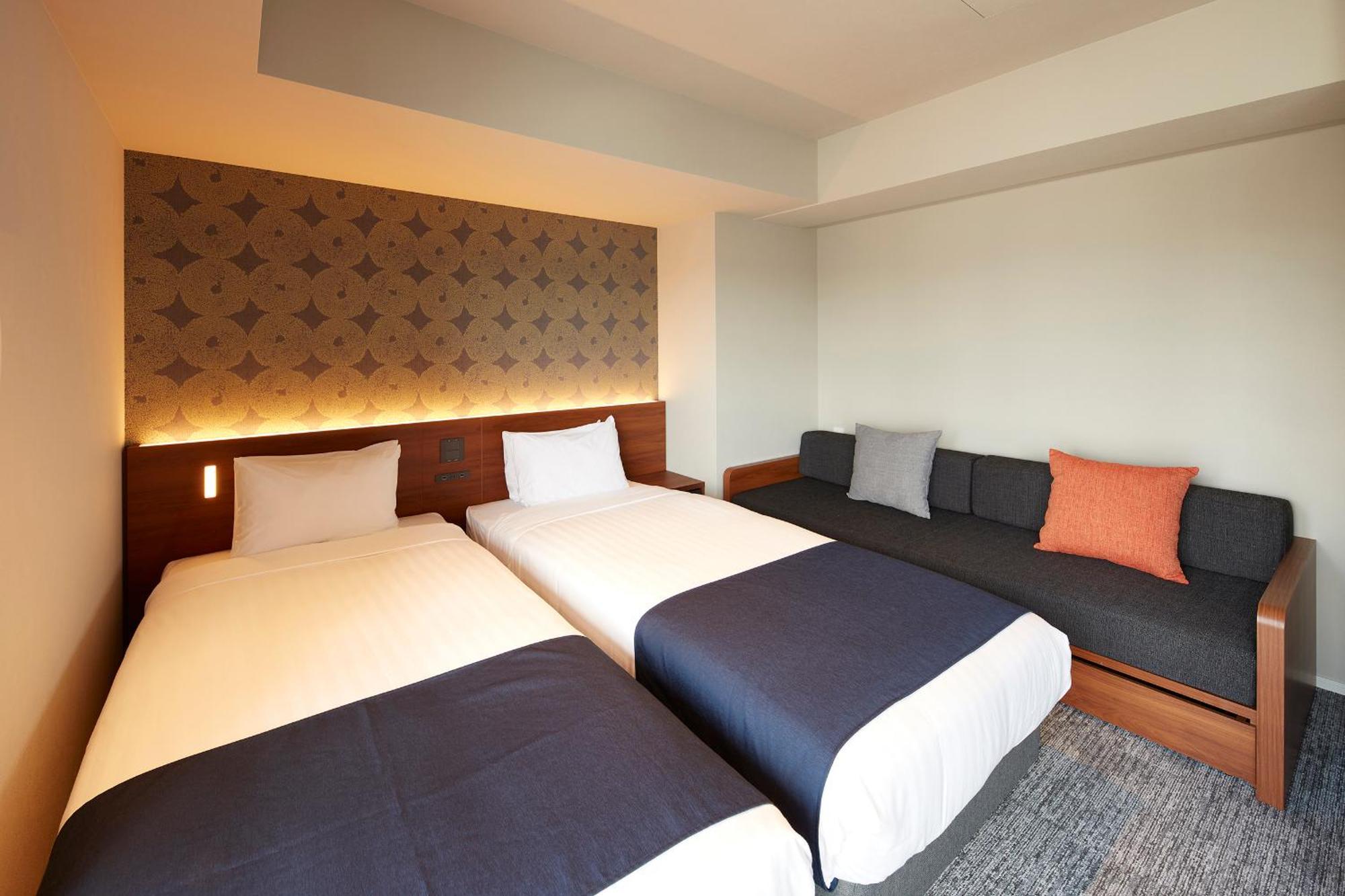 Monday Premium Asakusa 4*