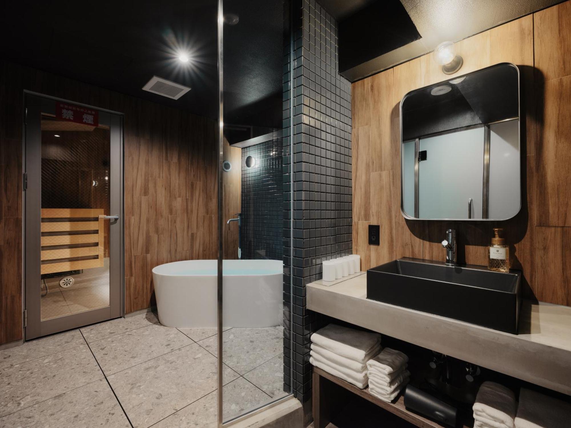 Monday Premium Asakusa Apart-hotel